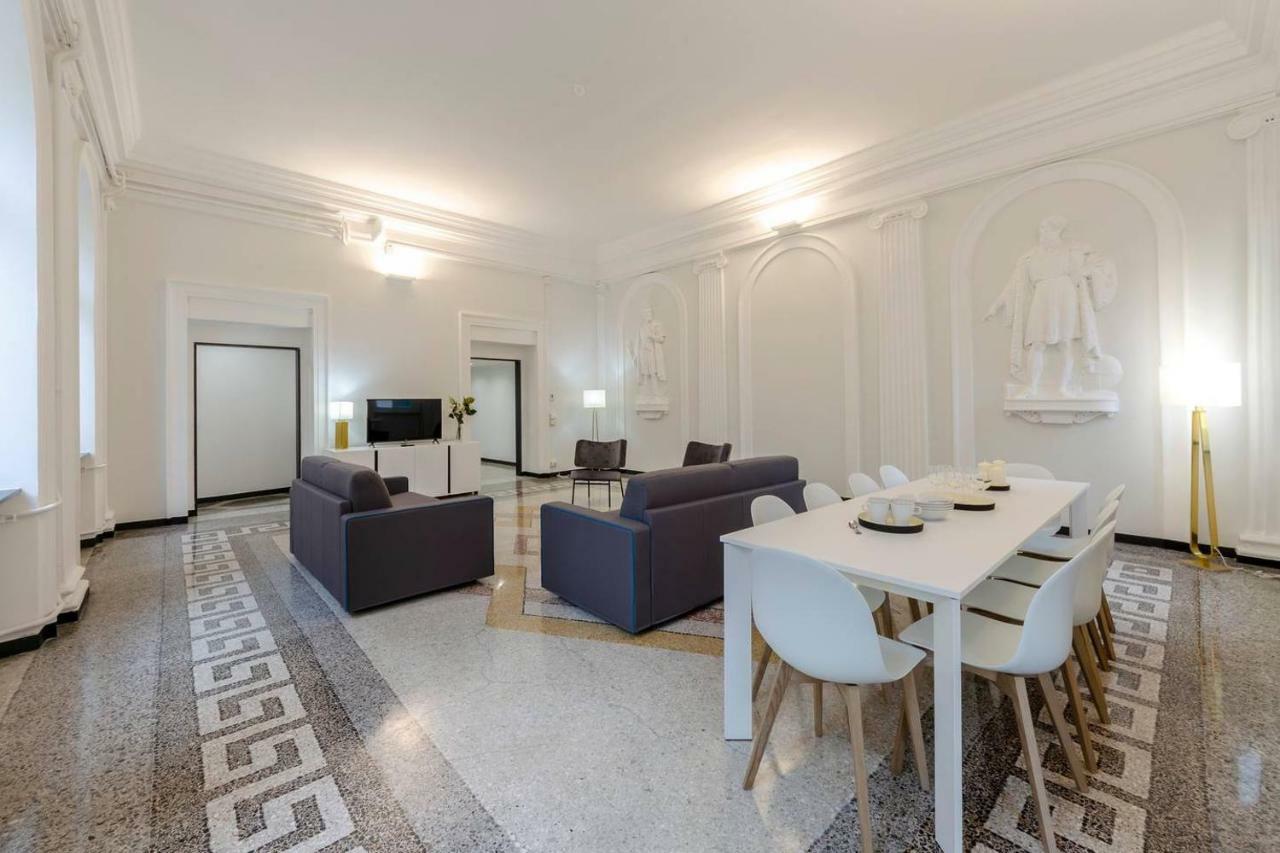 Joivy Elegant Flat For 7, In The Heart Of Genoa Apartment Exterior photo